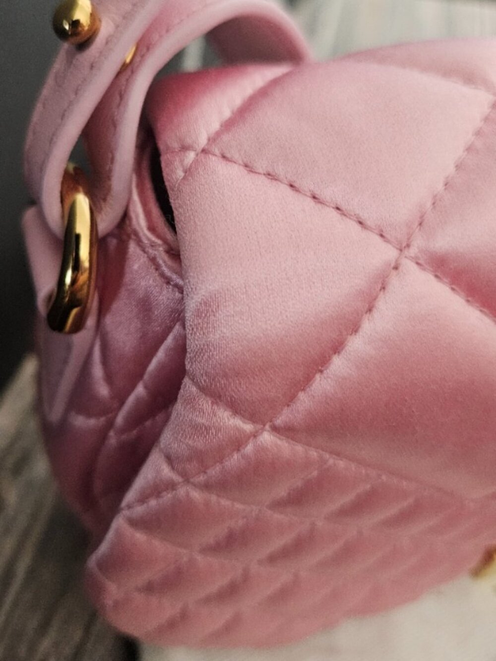 Versace Greca Goddess Quilted Satin Shoulder Bag - Picture 8 of 11